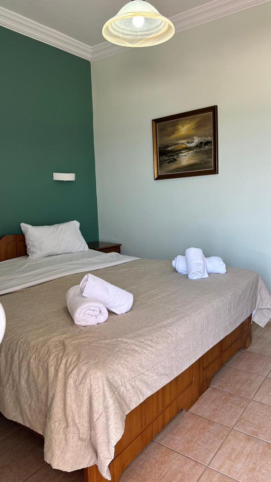 Anemos Hotell Agia Trias Exteriör bild