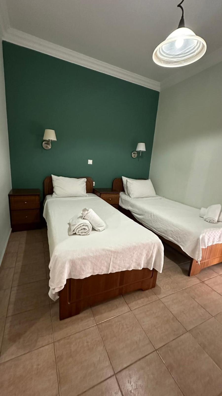 Anemos Hotell Agia Trias Exteriör bild