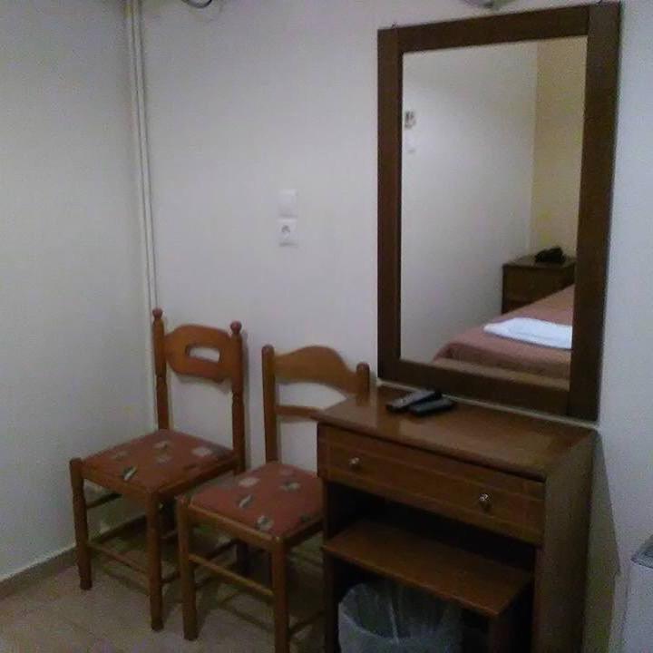 Anemos Hotell Agia Trias Exteriör bild
